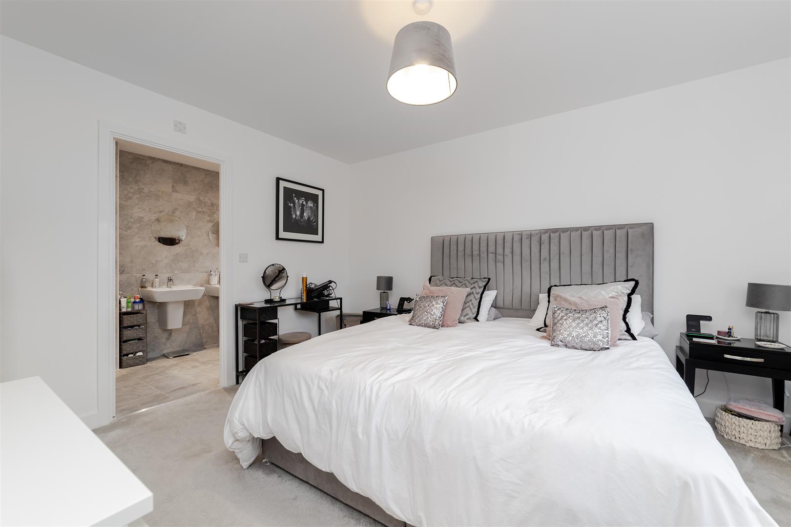 Ridout End, Bricket Wood, St. Albans - photo 10
